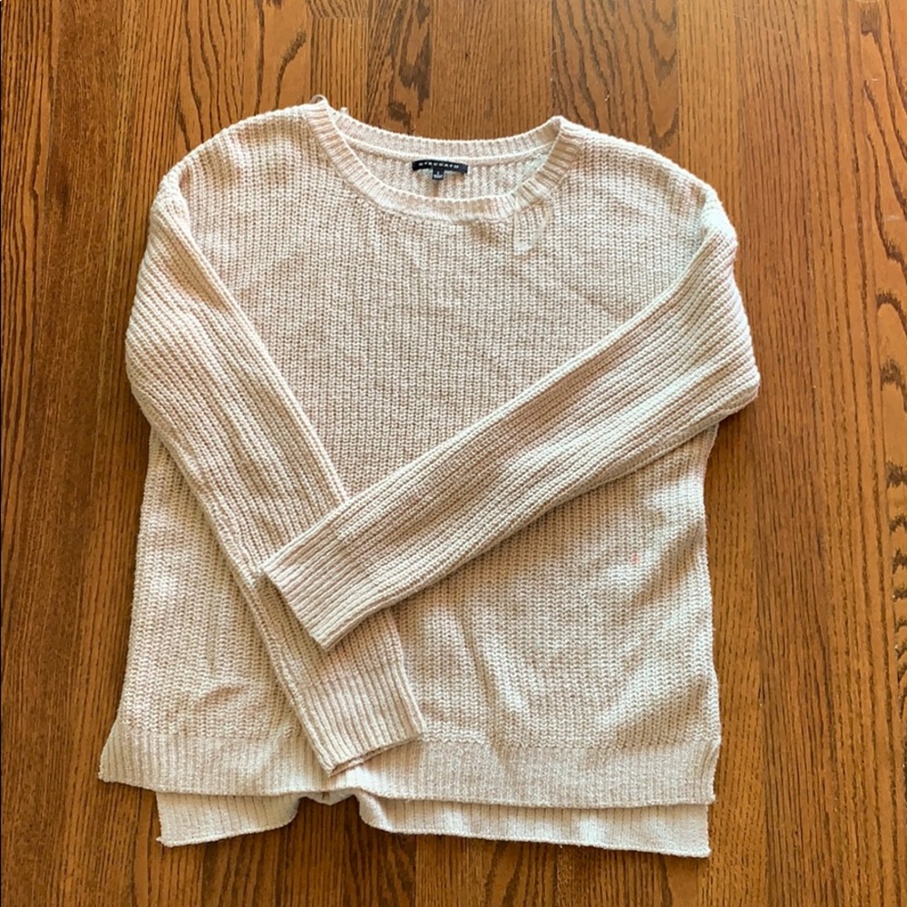 Tan basic sweater - Picture 2 of 3